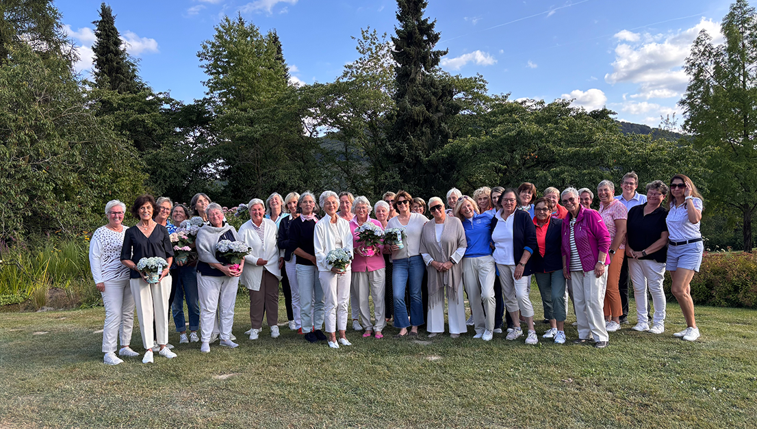 Golfdamen mit GC Sauerland News Golfclub https://golfclub-schmallenberg.de/wp-content/uploads/2026/07/Golfdamen-mit-GC-Sauerland-News-Golfclub.png